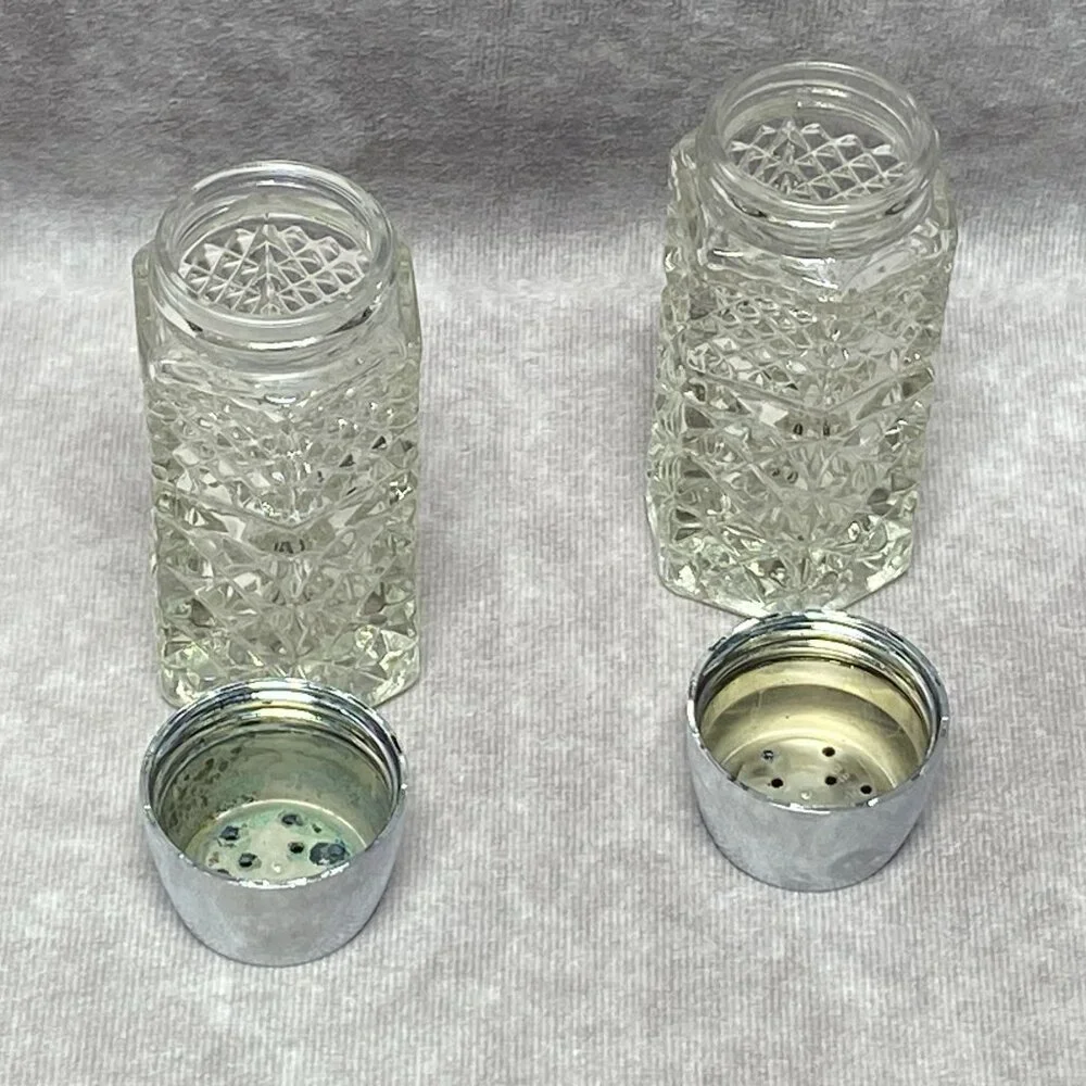 Vintage Wexford Pressed Glass Salt & Pepper Shakers With Chrome Plastic Tops